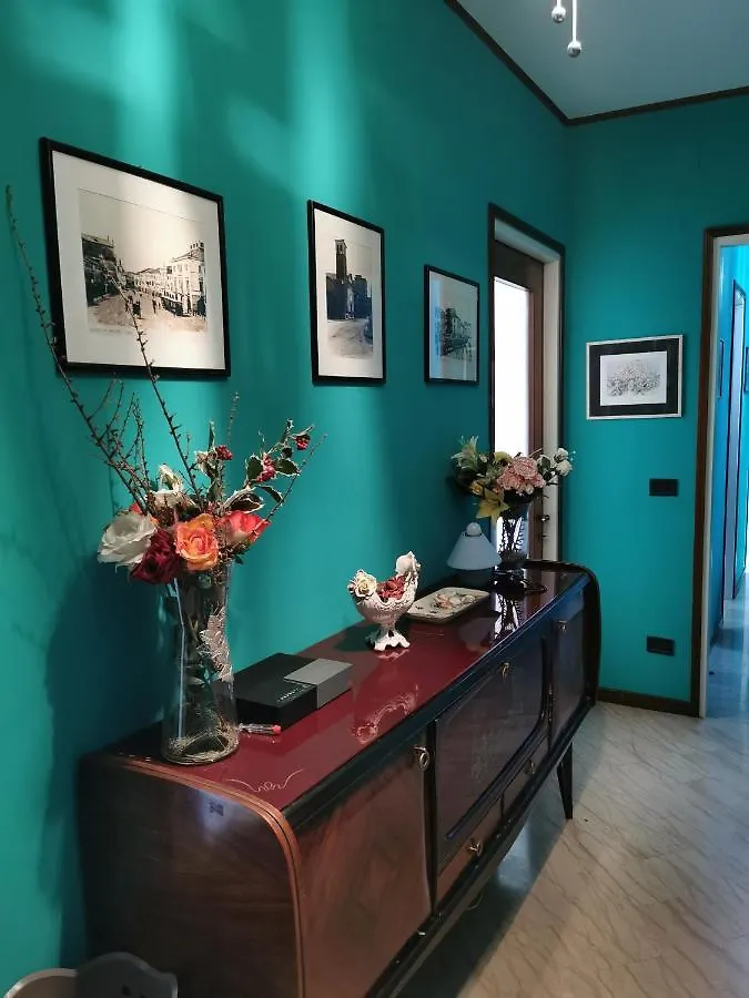 Venice Casanova Apartments メストレ